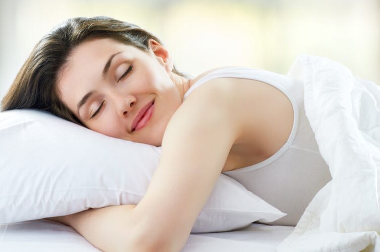 dormir suffisamment est l'une des règles pour perdre du poids en une semaine